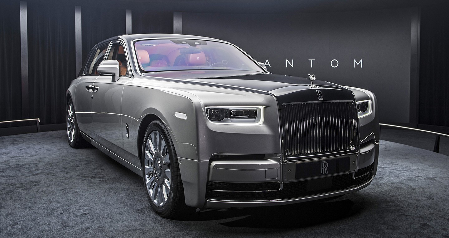 Chiêm ngưỡng chiếc RollsRoyce Phantom Tranquility 2020 thứ ba tại Việt Nam   Blog Xe Hơi Carmudi