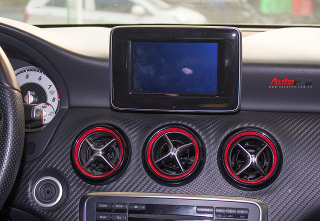Mercedes-Benz A250 AMG sau hơn 3 năm sử dụng giá ngang Toyota Altis - Ảnh 13.