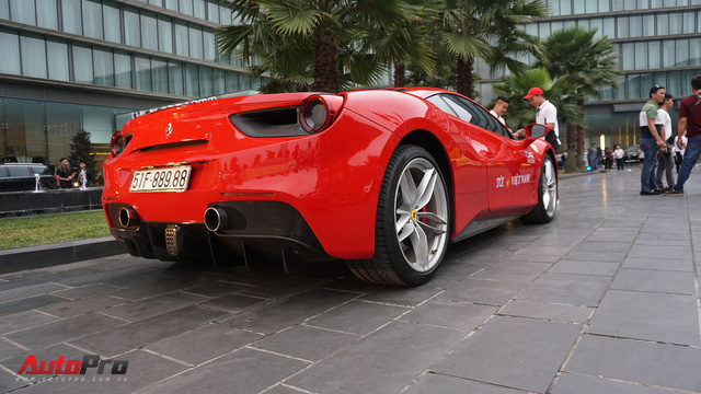 Siêu xe Ferrari 488 GTB của ca sĩ Tuấn Hưng hoàn thiện bước chăm sóc cuối để gia nhập hành trình siêu xe - Ảnh 5.