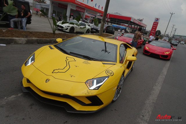 Nhìn lại Car & Passion ngày 3: Hành trình đi Ninh Bình nhẹ nhàng hơn sau chặng đường khó lên Sapa - Ảnh 15. Nhìn lại Car & Passion ngày 3: Hành trình đi Ninh Bình nhẹ nhàng hơn sau chặng đường khó lên Sapa - Ảnh 15.