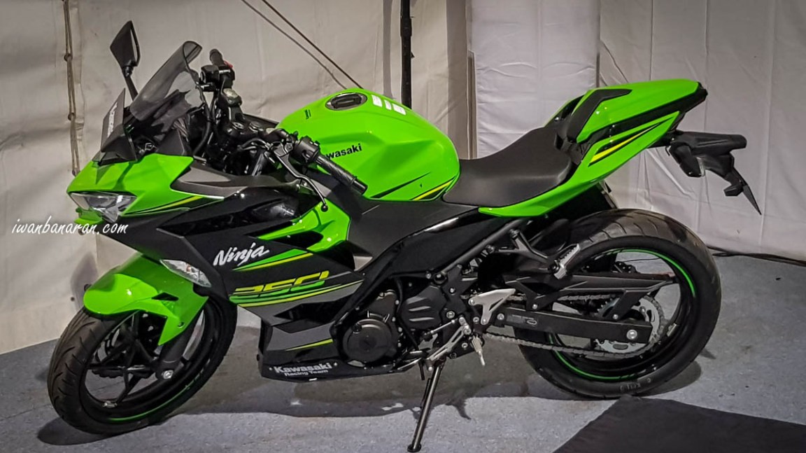 TMS19 Kawasaki giới thiệu ZX25R  chiếc sportbike 250cc mạnh nhất