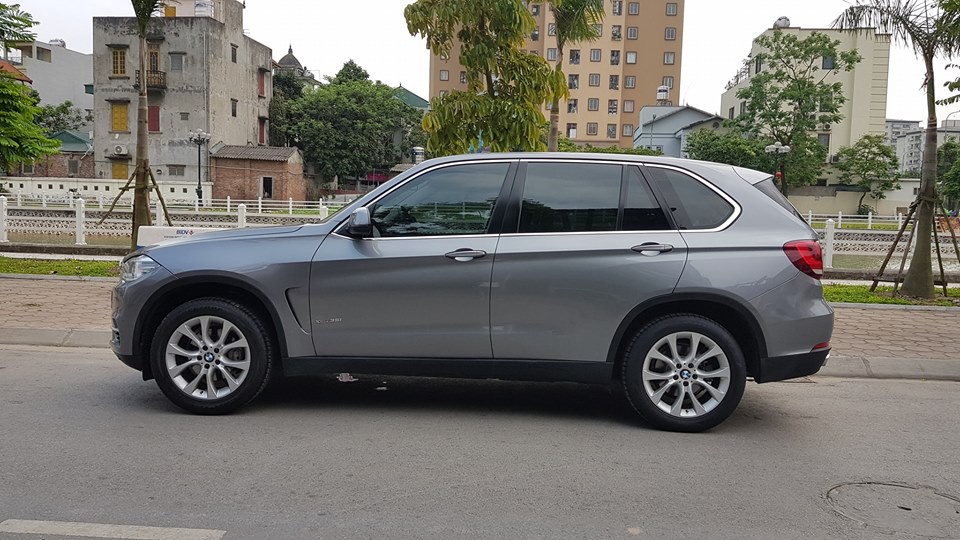 BMW X5 đi 4 năm khấu hao bằng một chiếc BMW 320i mới của THACO phân phối - Ảnh 4. BMW X5 đi 4 năm khấu hao bằng một chiếc BMW 320i mới của THACO phân phối - Ảnh 4.