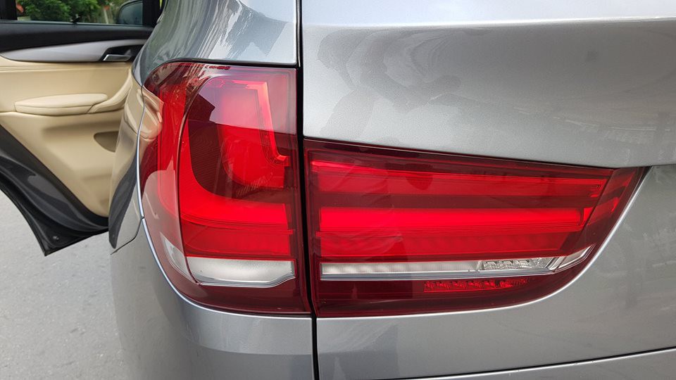 BMW X5 đi 4 năm khấu hao bằng một chiếc BMW 320i mới của THACO phân phối - Ảnh 6. BMW X5 đi 4 năm khấu hao bằng một chiếc BMW 320i mới của THACO phân phối - Ảnh 6.