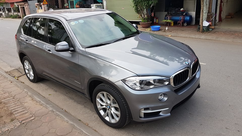 BMW X5 đi 4 năm khấu hao bằng một chiếc BMW 320i mới của THACO phân phối - Ảnh 3. BMW X5 đi 4 năm khấu hao bằng một chiếc BMW 320i mới của THACO phân phối - Ảnh 3.