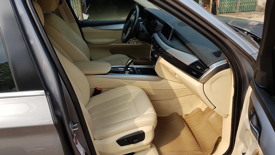 BMW X5 đi 4 năm khấu hao bằng một chiếc BMW 320i mới của THACO phân phối - Ảnh 7. BMW X5 đi 4 năm khấu hao bằng một chiếc BMW 320i mới của THACO phân phối - Ảnh 7.