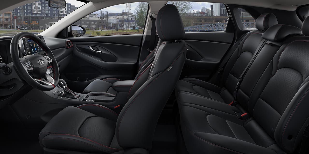 Ưu, nhược điểm của Hyundai Elantra 2018 - Ảnh 5. Ưu, nhược điểm của Hyundai Elantra 2018 - Ảnh 5.