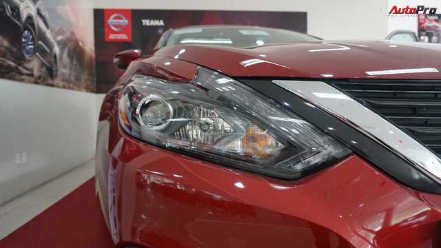 Cạnh tranh Toyota Camry, Nissan Teana nhập khẩu giảm giá gần 300 triệu đồng chỉ sau 3 tháng - Ảnh 6.