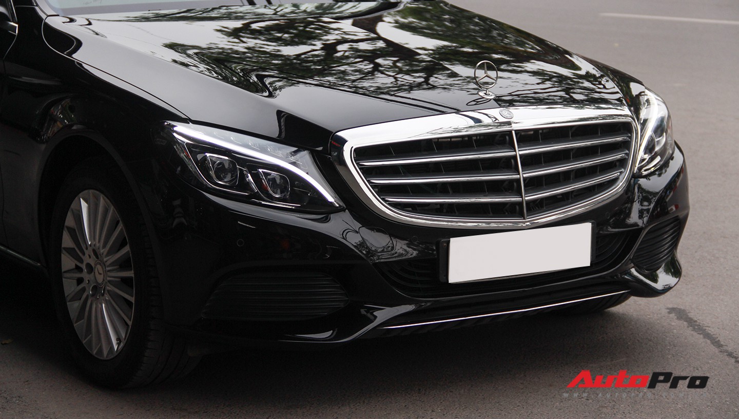 Mercedes-Benz C250 Exclusive 2016 lăn b&aacute;nh hơn 13.000 km được định gi&aacute; 1,43 tỷ đồng - Ảnh 4.