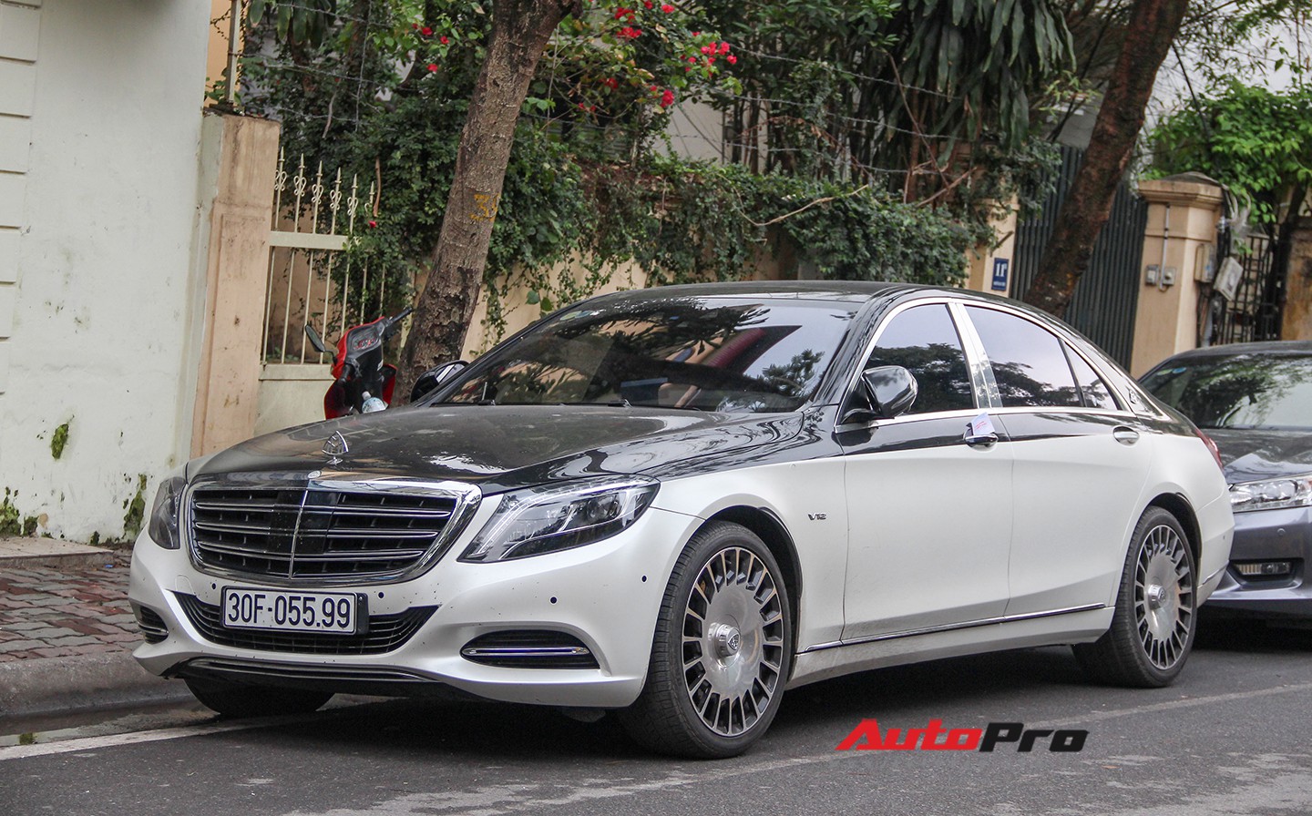 MercedesBenz S400 4Matic Coupe giá 61 tỷ đồng đầu tiên về Việt Nam