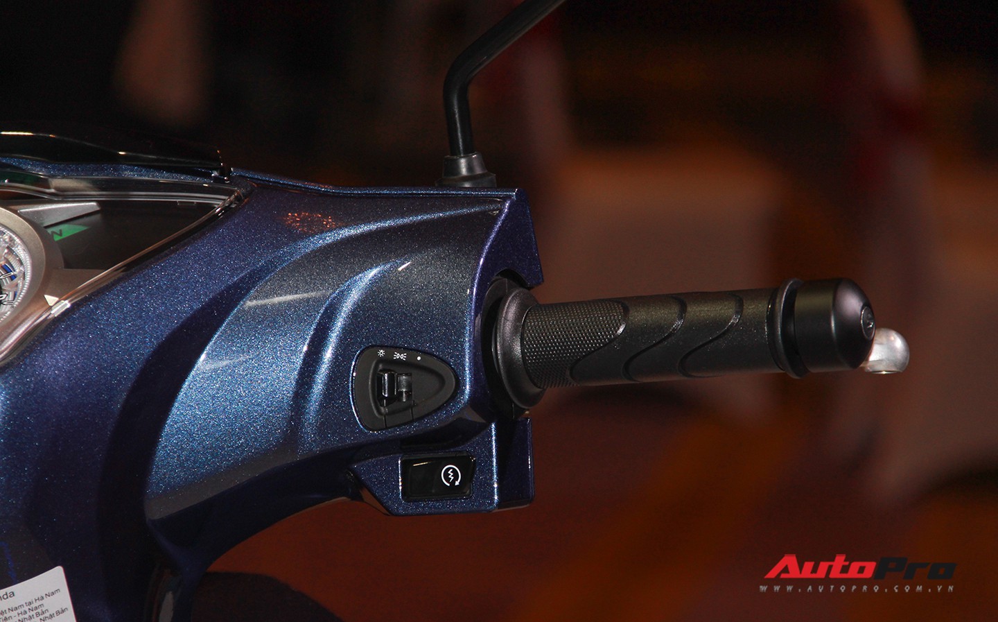Chi tiết Honda Future 2018 gi&aacute; từ 30,2 triệu, xe số đầu ti&ecirc;n trang bị đ&egrave;n pha LED tại Việt Nam - Ảnh 18.