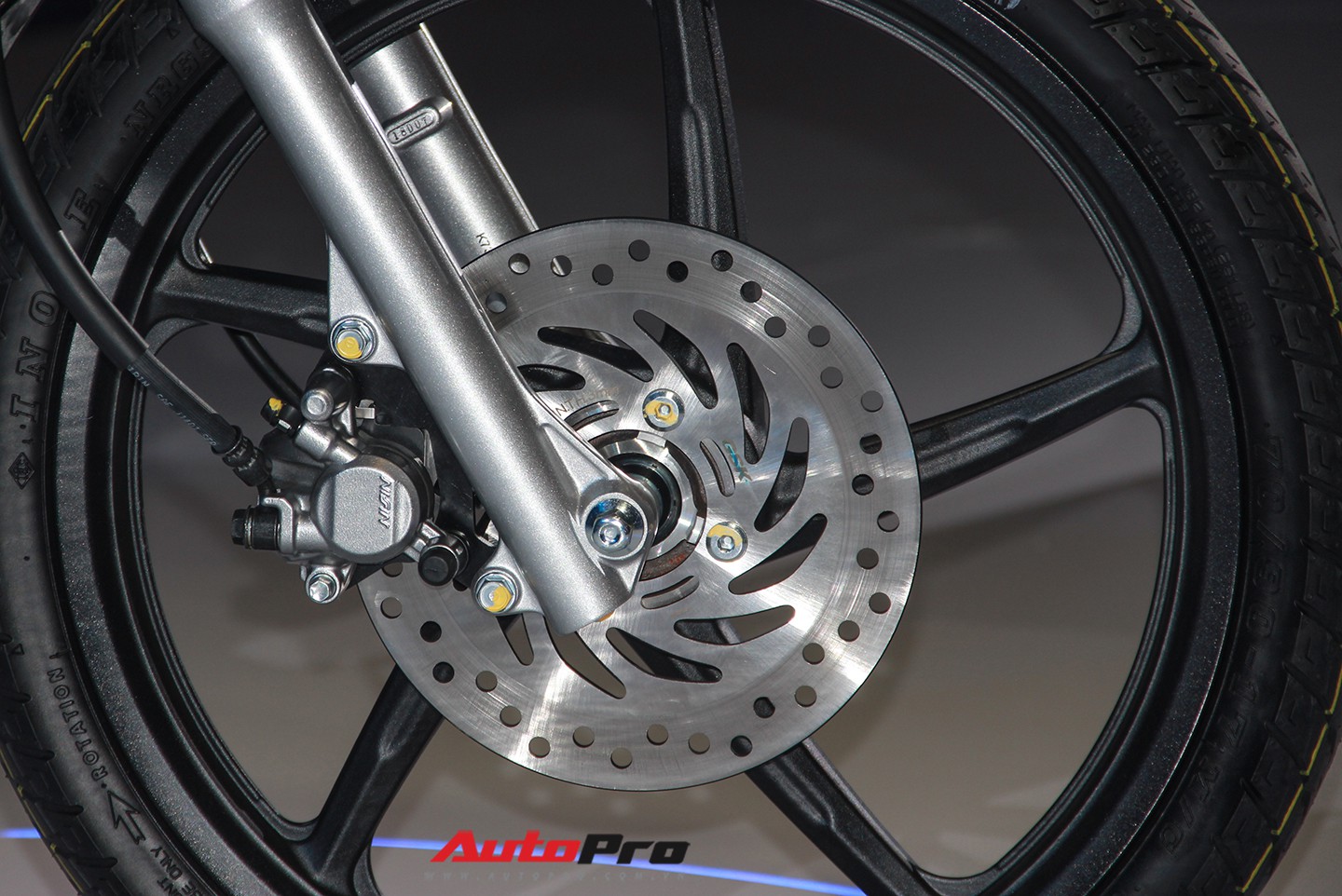 Chi tiết Honda Future 2018 gi&aacute; từ 30,2 triệu, xe số đầu ti&ecirc;n trang bị đ&egrave;n pha LED tại Việt Nam - Ảnh 17.