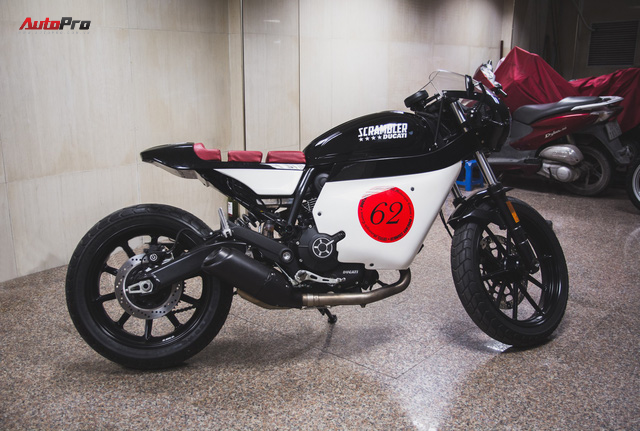 Hy sinh sự thực dụng bằng cái đẹp, biker Việt biến Ducati Scrambler Sixty2 sang kiểu dáng Cafe Racer - Ảnh 1.