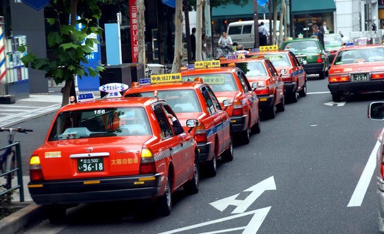  Ngoài mức cước đắt đỏ bậc nhất thế giới, văn hóa taxi tại Nhật Bản còn là ẩn số với rất nhiều người  - Ảnh 1.