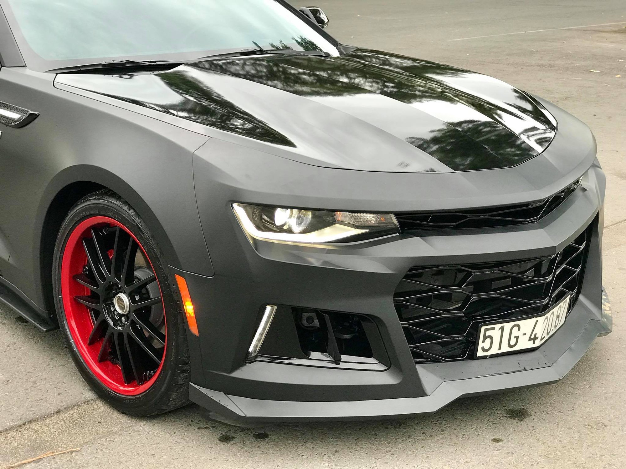 Chevrolet Camaro Rs 2017 độ Hầm Hố Lăn Banh 11 000 Km được Ban Lại Gia 2 38 Tỷ đồng