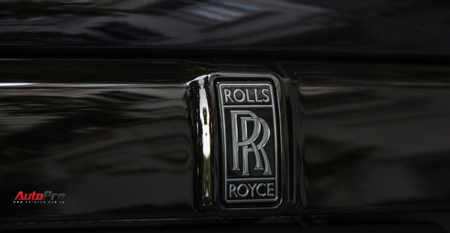 Siêu phẩm Rolls-Royce Wraith Black Badge thứ 2 về Việt Nam - Ảnh 9.