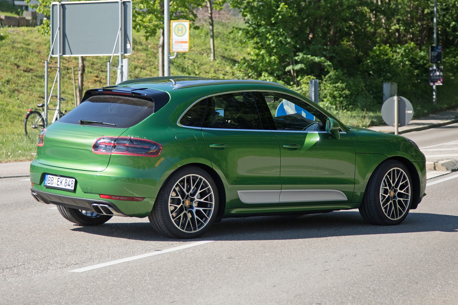 Green Khaki Porsche Macan