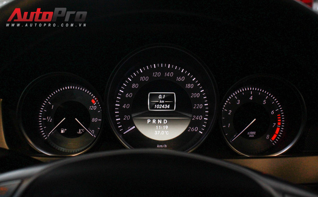 Mercedes-Benz C300 AMG 2010 đi hơn 100.000km rao bán lại giá gần 700 triệu đồng - Ảnh 16.