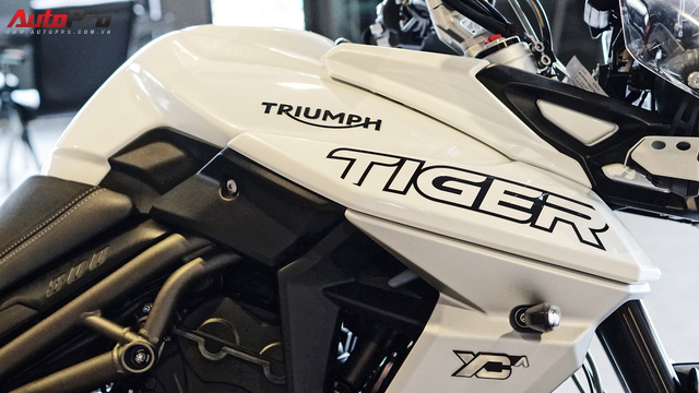 Triumph Tiger 800 XCa đầu tiên về Việt Nam với giá 660 triệu đồng: Đắt có xắt ra miếng? - Ảnh 17. Triumph Tiger 800 XCa đầu tiên về Việt Nam với giá 660 triệu đồng: Đắt có xắt ra miếng? - Ảnh 17.