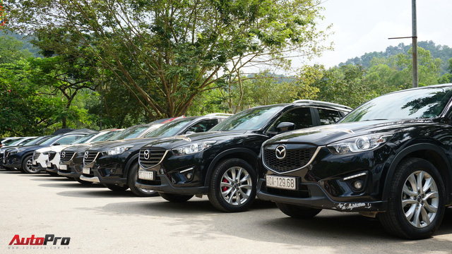 Hơn 20 xe Mazda CX-5 diễu hành tại Hà Nội mừng CLB sinh nhật 4 tuổi - Ảnh 14. Hơn 20 xe Mazda CX-5 diễu hành tại Hà Nội mừng CLB sinh nhật 4 tuổi - Ảnh 14.