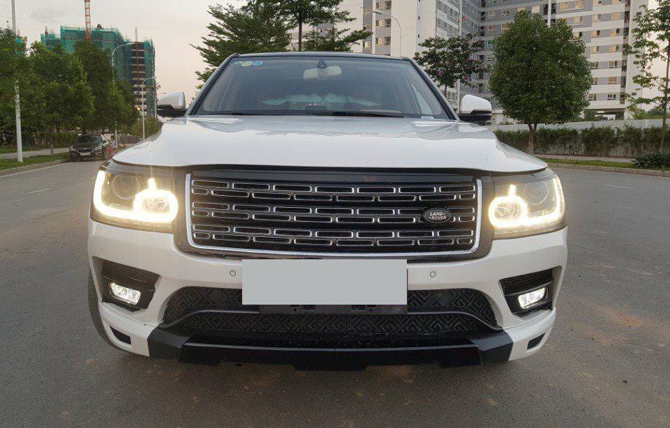 Xe Trung Quốc Zotye Z8 nhái xe sang chạy đầy đường phố Việt