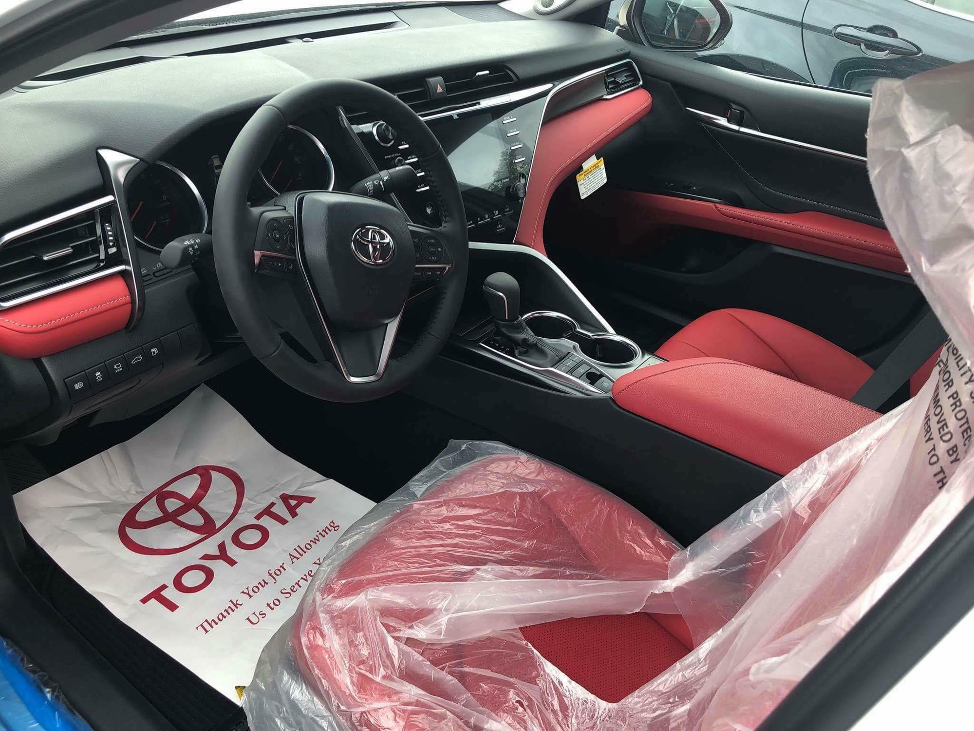Learn 88+ about toyota camry xse red interior super cool in.daotaonec
