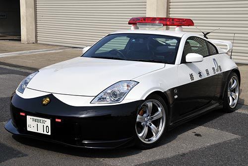 Đại gia bí ẩn tặng Nissan GT-R cho lực lượng cảnh sát Nhật Bản - Ảnh 11.
