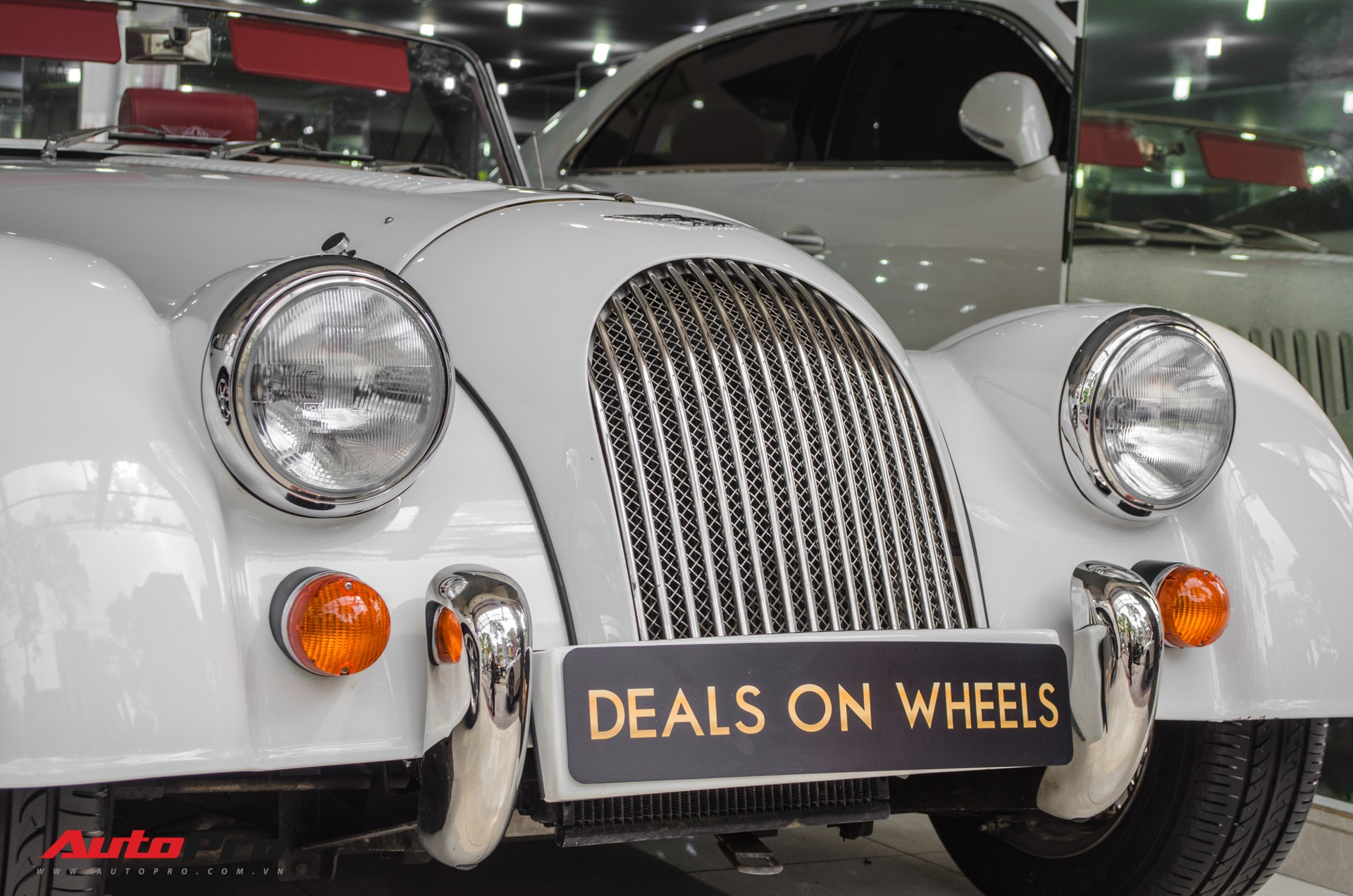 Discover Morgan Plus 4 - British car for Vietnamese wealthy vintage enthusiasts - Photo 6. Discover Morgan Plus 4 - British car for Vietnamese wealthy vintage enthusiasts - Photo 6.