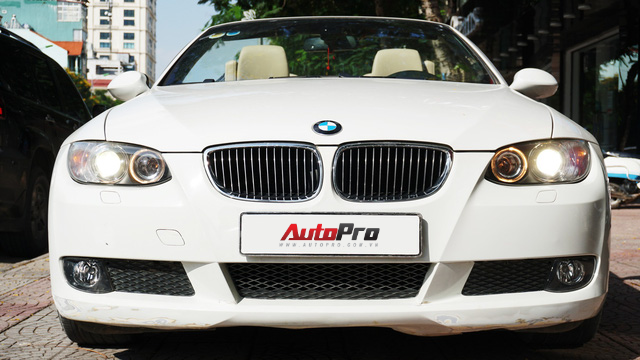 BMW mui trần có giá chưa tới 1 tỷ đồng sau 4 vạn km