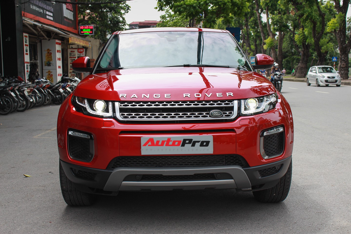 2017 Range Rover Evoque 20 diesel review interior specifications images Introduction Autocar India #20 2017 Range Rover Evoque 20 diesel review interior specifications images Introduction Autocar India