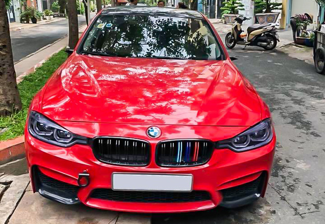 Sau khi độ full bài, chủ xe bất ngờ bán lại BMW 320i LCi 2015 với giá 1,2 tỷ đồng - Ảnh 8. Sau khi độ full bài, chủ xe bất ngờ bán lại BMW 320i LCi 2015 với giá 1,2 tỷ đồng - Ảnh 8.