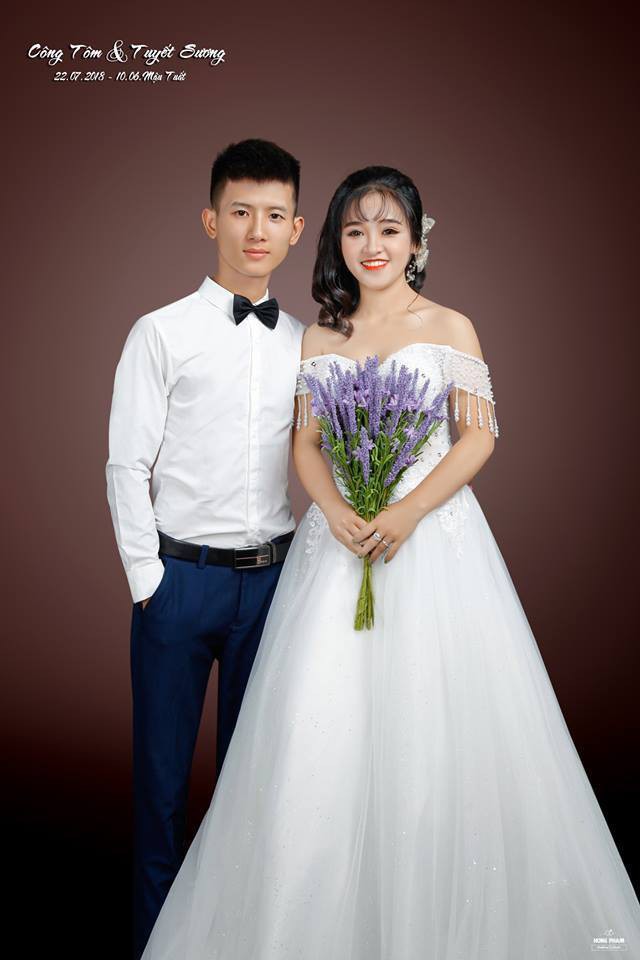 Nghệ An: Chú rể phi trâu đến rước dâu khiến bao người chạy ra xem, giúp đỡ - Ảnh 2. Nghệ An: Chú rể phi trâu đến rước dâu khiến bao người chạy ra xem, giúp đỡ - Ảnh 2.