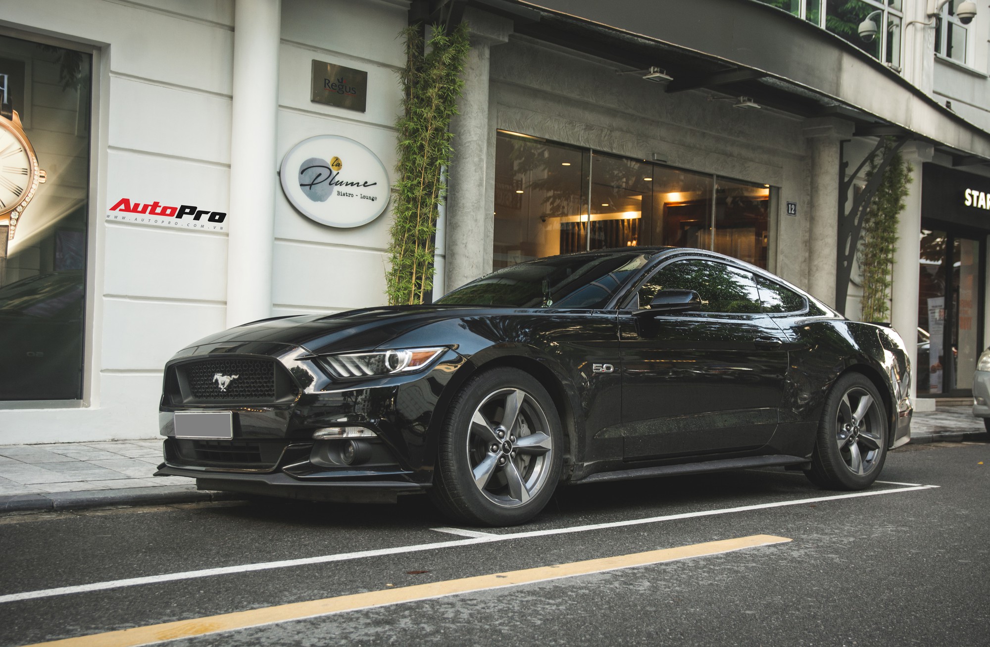 Ford Mustang GT 2017 - Ngựa hoang ít bầy đàn trên đường phố Việt - Ảnh 4.