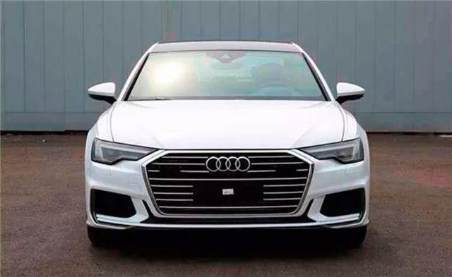 Audi chuẩn bị tung A6 L cạnh tranh Mercedes-E-Class, BMW 5-Series LWB - Ảnh 2. Audi chuẩn bị tung A6 L cạnh tranh Mercedes-E-Class, BMW 5-Series LWB - Ảnh 2.