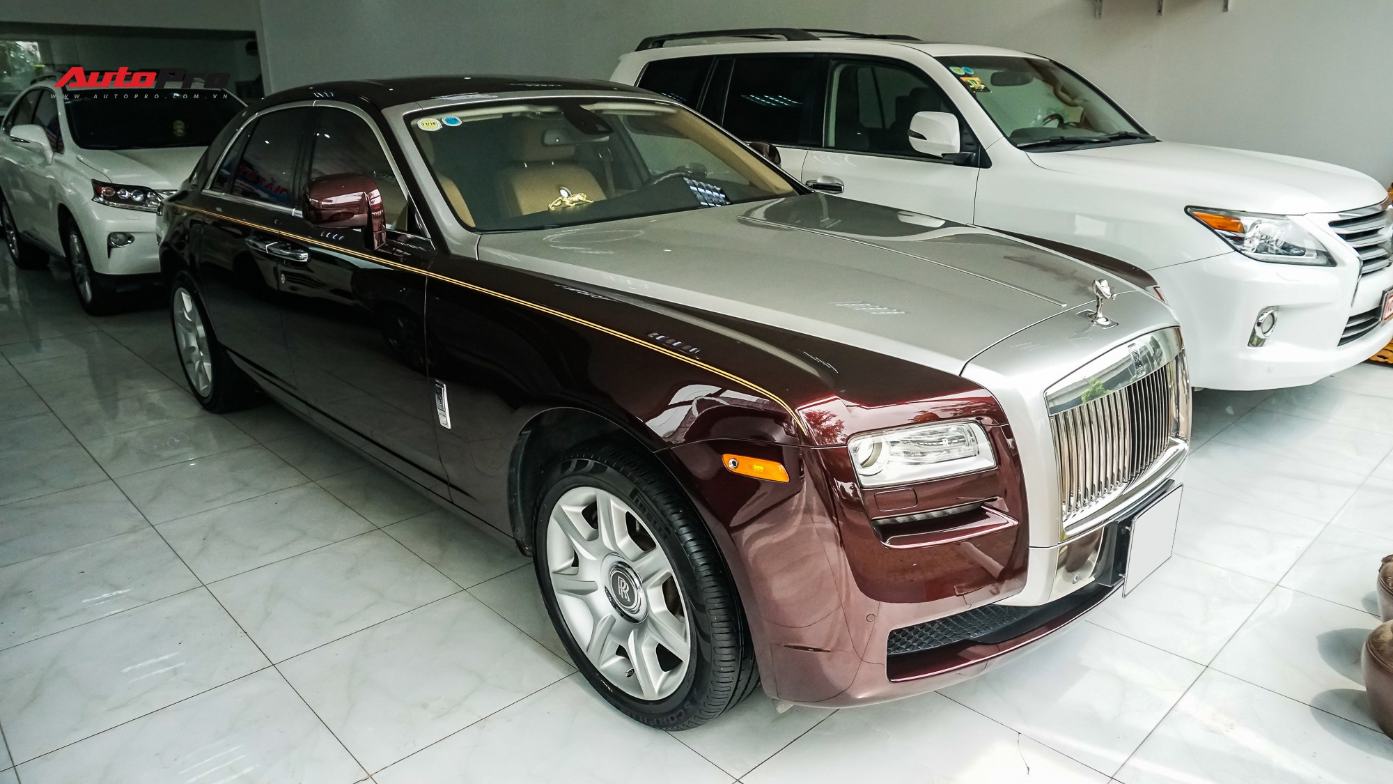 Rolls Royce Cars For Sale in Mumbai Only One Dealer in Mumbai Who Has 3 Rolls  Royce For Sale FCB  YouTube