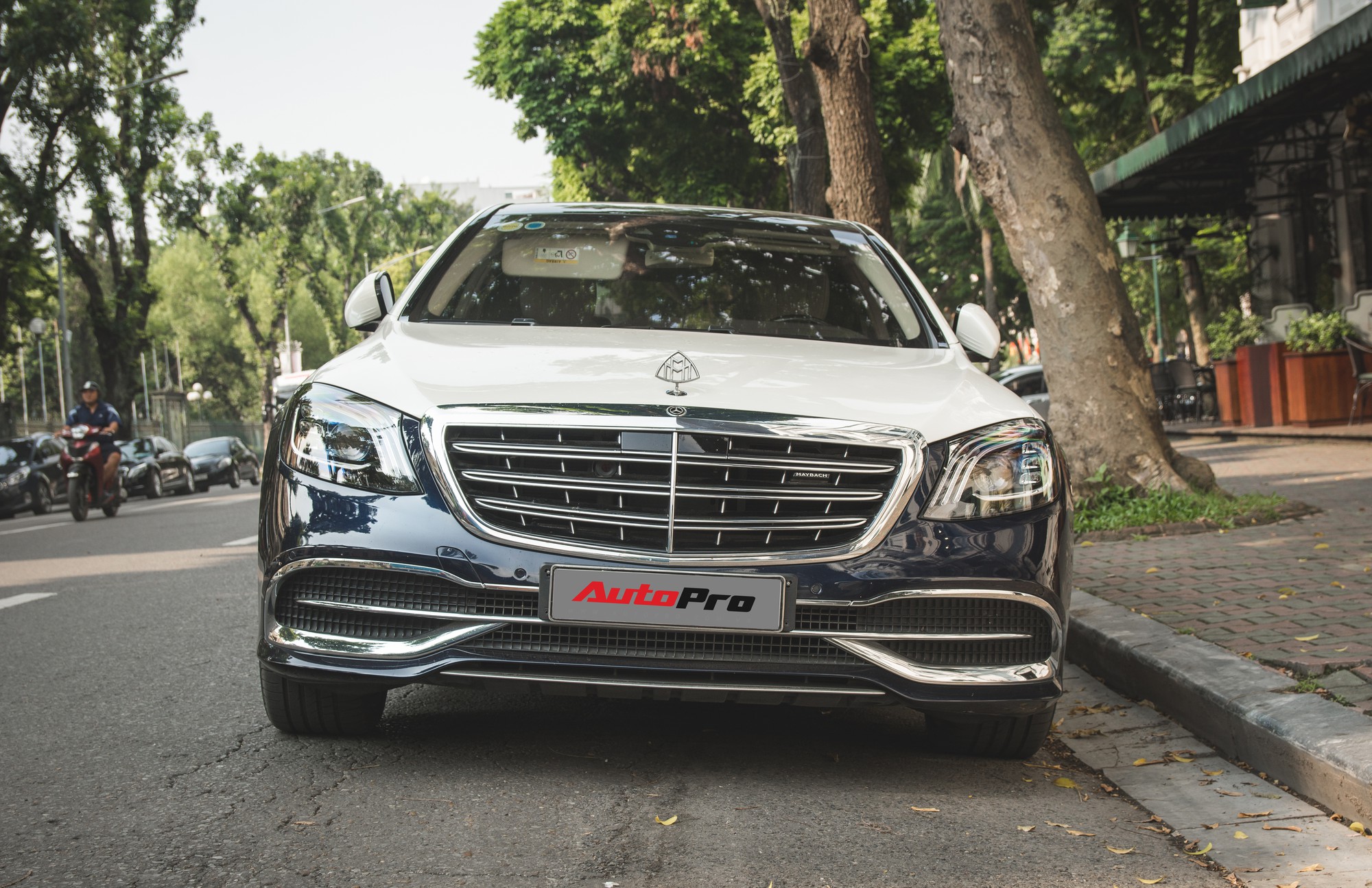 MercedesMaybach S560 4Matic màu hiếm hơn 11 tỷ về Việt Nam