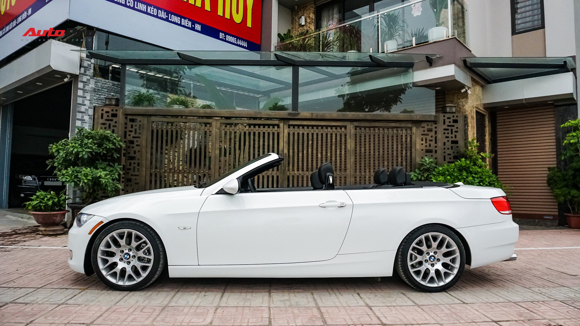 Hàng hiếm BMW 420i Cabriolet rao bán trên thị trường xe cũ trang bị độ là  điểm nhấn