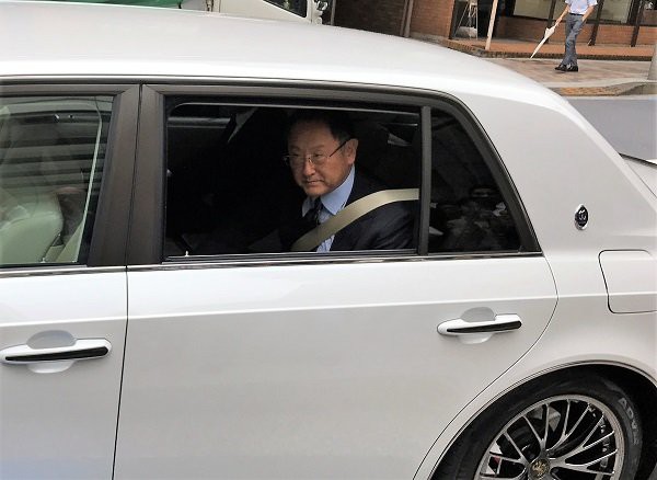 Xác nhận có Toyota Century bản thể thao và chính chủ tịch Toyota đang sử dụng mẫu xe này - Ảnh 1.