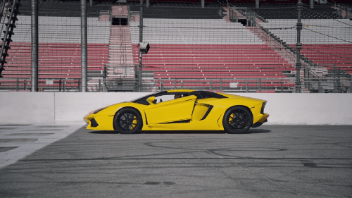 [Video] Kia Forte 2019 chế giễu Lamborghini Aventador về độ tiện dụng  - Ảnh 2.