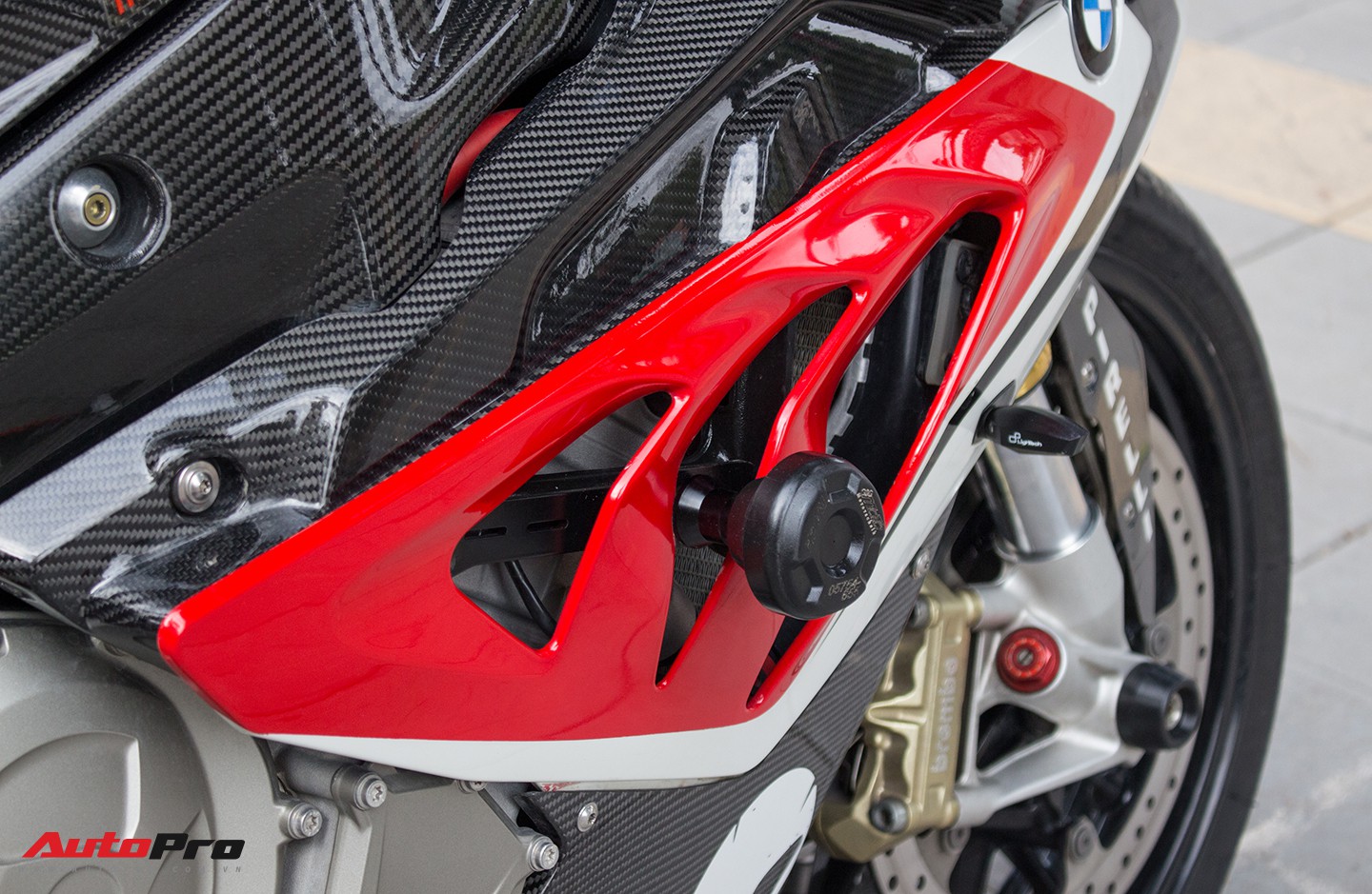 Siêu mô tô BMW S1000RR đời 2014 rao bán lại giá ngang Hyundai Grand i10 - Ảnh 15. Siêu mô tô BMW S1000RR đời 2014 rao bán lại giá ngang Hyundai Grand i10 - Ảnh 15.