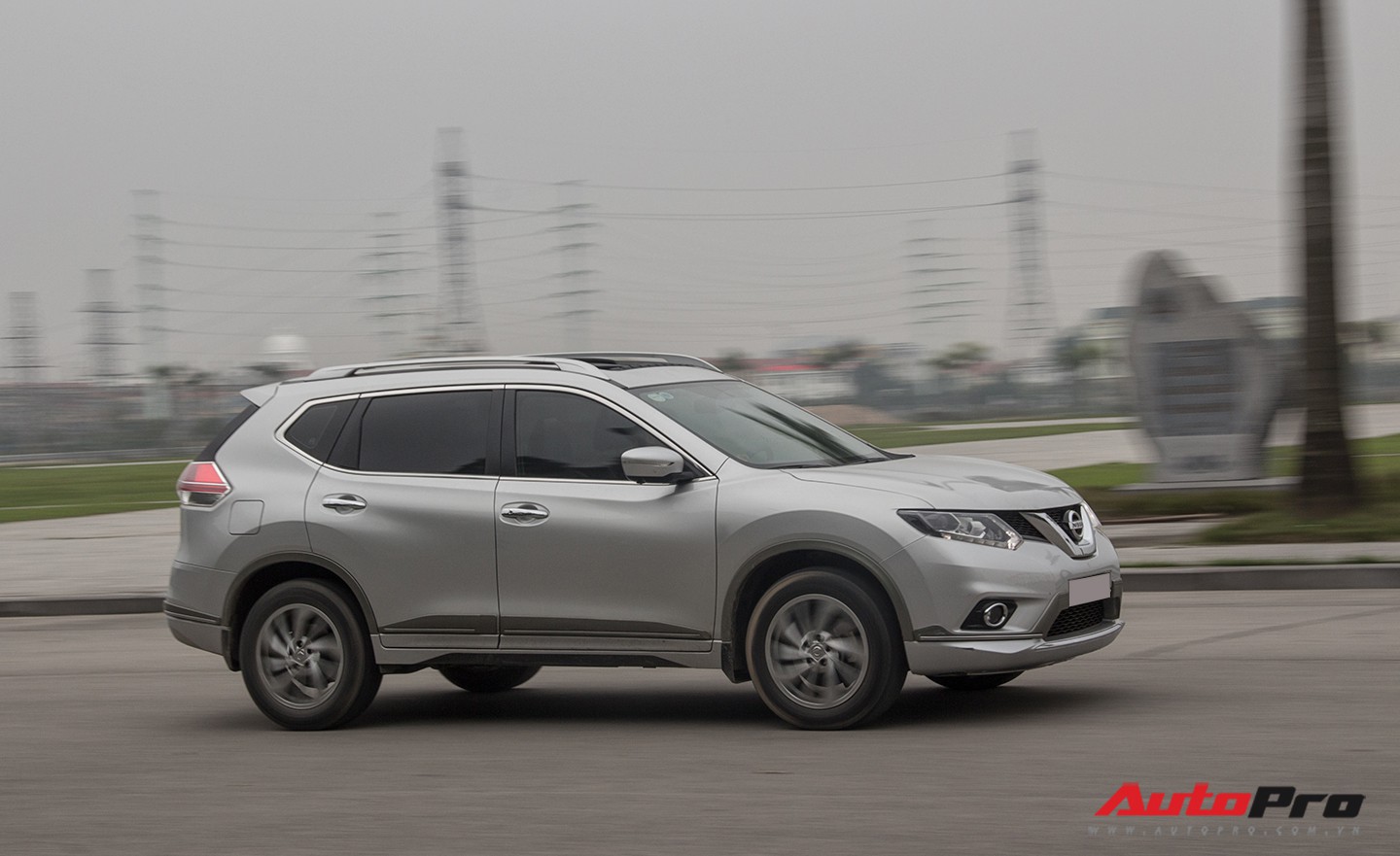Đánh giá Nissan X-Trail sau 1 tuần sử dụng: Crossover cần sự kiên nhẫn - Ảnh 5. Đánh giá Nissan X-Trail sau 1 tuần sử dụng: Crossover cần sự kiên nhẫn - Ảnh 5.