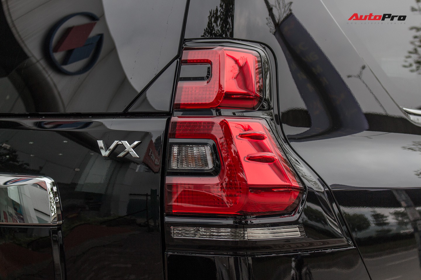 Khám phá Toyota Land Cruiser Prado 2018 giá hơn 2,2 tỷ đồng tại Việt Nam - Ảnh 14. Khám phá Toyota Land Cruiser Prado 2018 giá hơn 2,2 tỷ đồng tại Việt Nam - Ảnh 14.