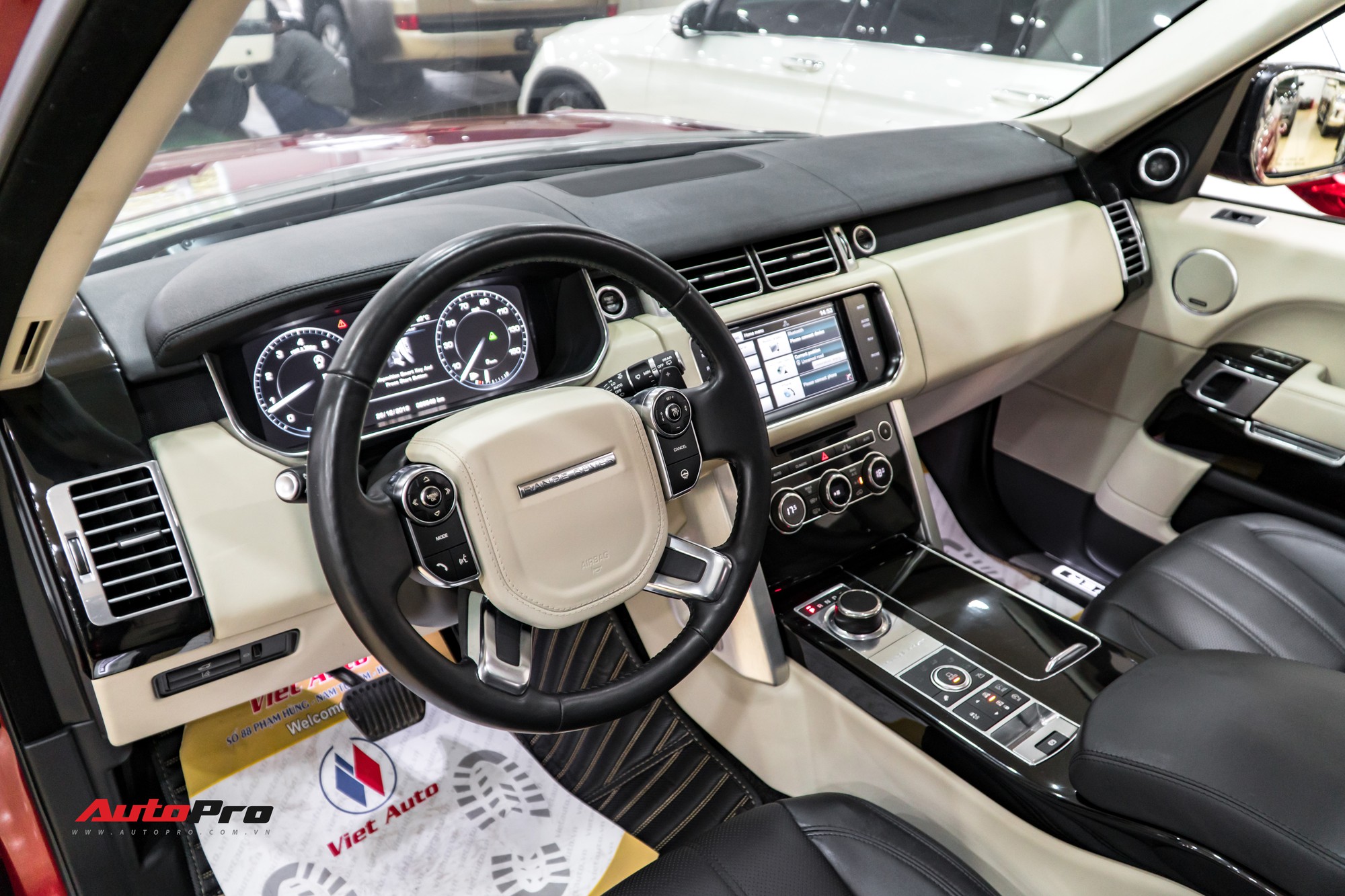 Range Rover Hse 2015 Độ Kiểu Autobiography, Tiết Kiệm Hơn 2 Tỷ Đồng So Với  Phiên Bản 