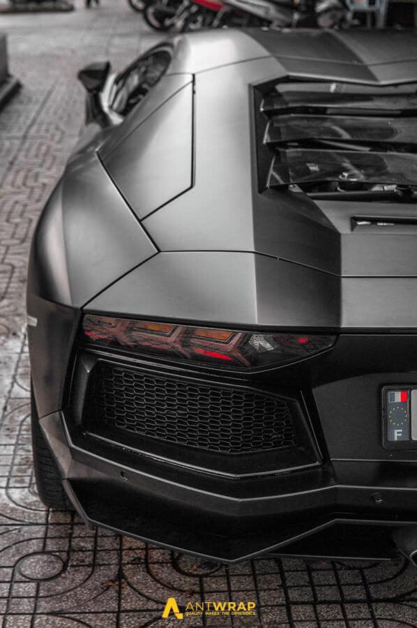 Siêu bò Lamborghini Aventador từng của ông chủ Trung Nguyên lột xác mạnh mẽ - Ảnh 2.