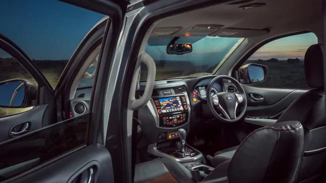 Nissan hé lộ siêu bán tải Navara lấy cảm hứng từ... Ford Ranger Raptor - Ảnh 5. Nissan hé lộ siêu bán tải Navara lấy cảm hứng từ... Ford Ranger Raptor - Ảnh 5.