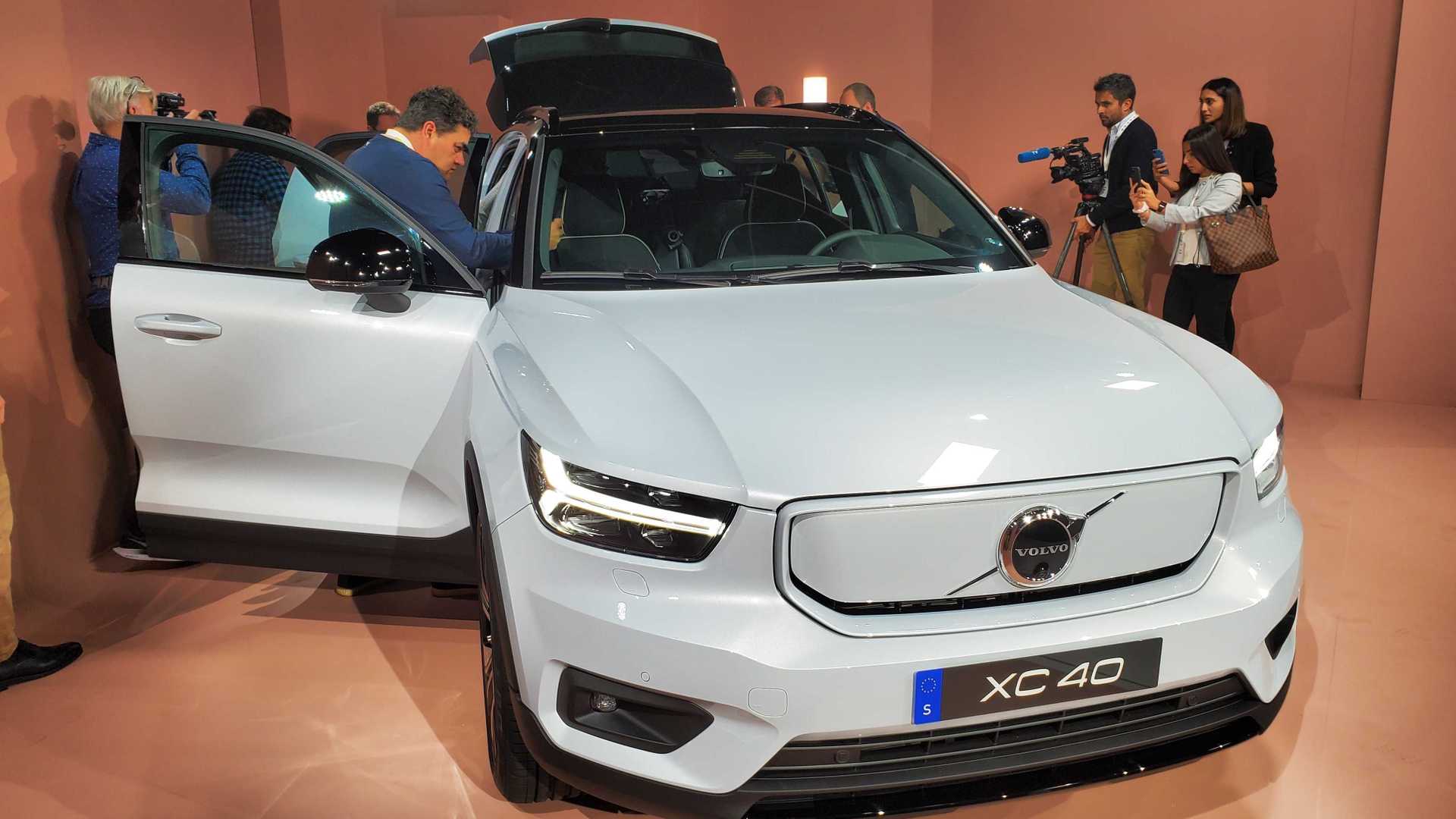 Ra mắt Volvo XC40 Recharge - Xe sang thuần điện chờ ngày về Việt Nam - Ảnh 2.
