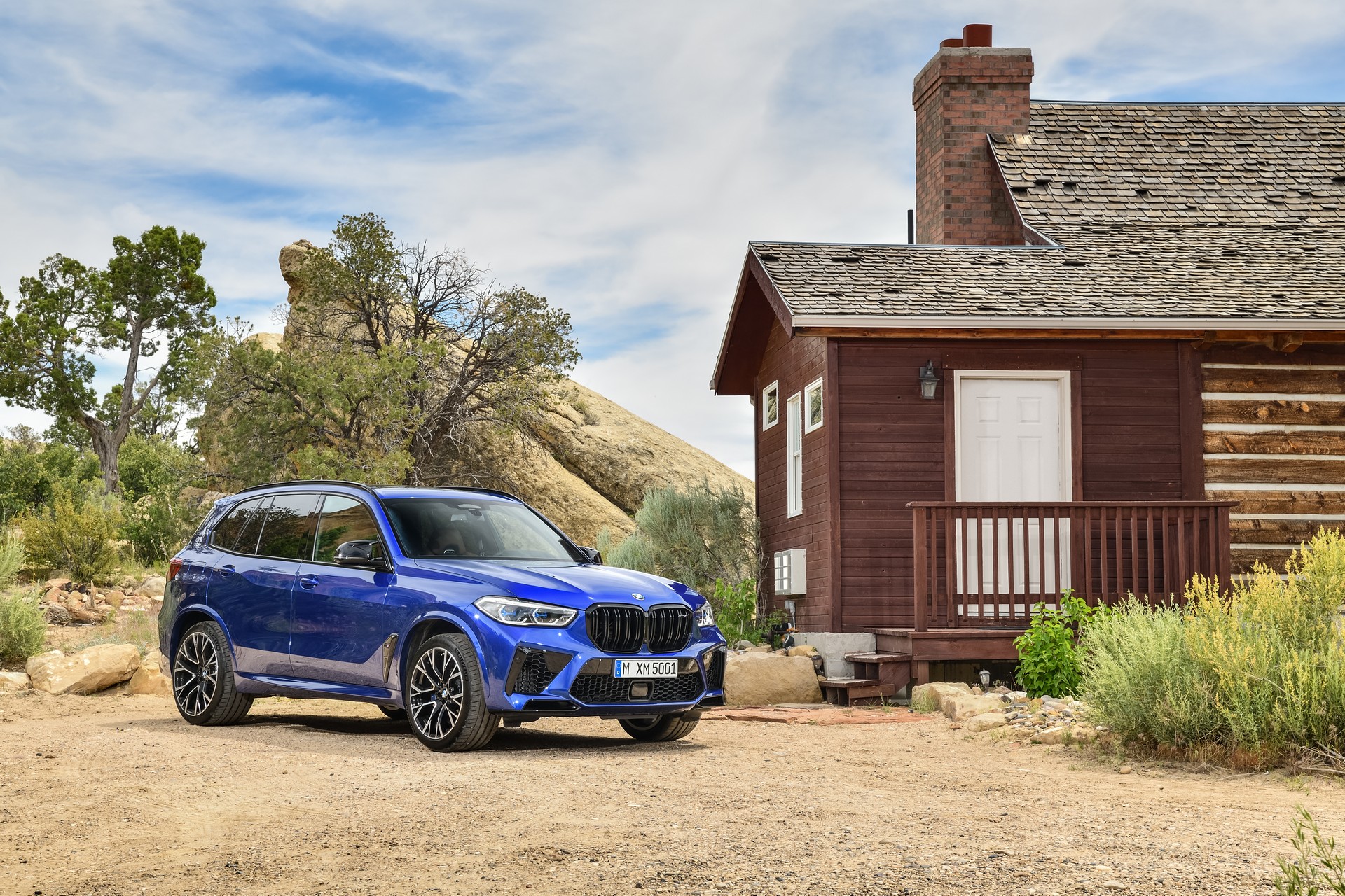 BMW X5 và X6 đồng loạt ra mắt phiên bản M với động cơ mới mạnh gần 600 mã lực - Ảnh 3. BMW X5 và X6 đồng loạt ra mắt phiên bản M với động cơ mới mạnh gần 600 mã lực - Ảnh 3.