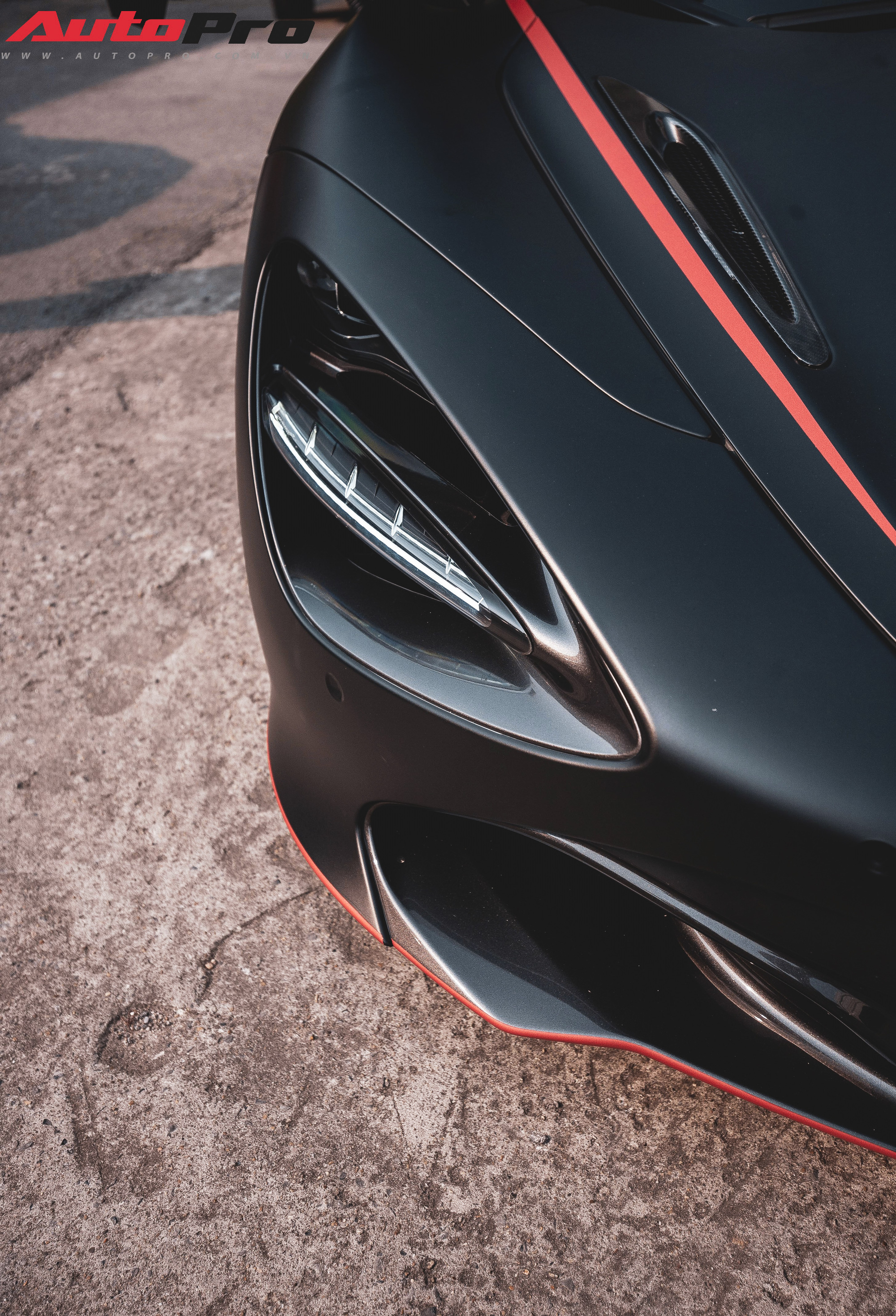 Siêu xe McLaren 720S: Là người yêu xe, bạn muốn sở hữu một siêu xe đẳng cấp, sự đam mê và tốc độ không giới hạn? Hãy đến với McLaren 720S, mẫu siêu xe nổi bật với trang bị công nghệ tiên tiến, phong cách thiết kế độc đáo, tốc độ và sức mạnh tuyệt vời. Tận hưởng những hình ảnh đẹp của chiếc siêu xe này để thấy sự mãn nhãn.