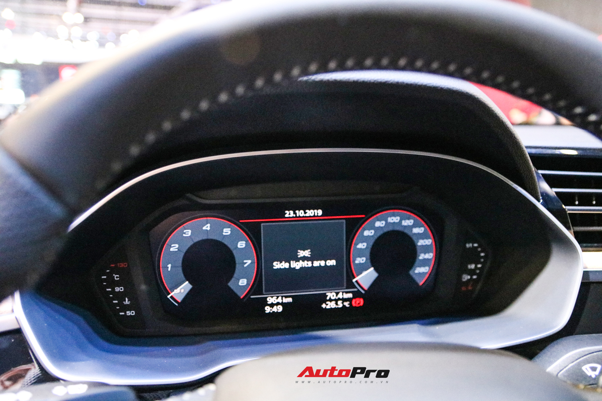 Cận cảnh Audi Q3 mới vừa ra mắt khách hàng Việt Nam: Có gì để đấu Mercedes GLB sắp về nước? - Ảnh 9. Cận cảnh Audi Q3 mới vừa ra mắt khách hàng Việt Nam: Có gì để đấu Mercedes GLB sắp về nước? - Ảnh 9.