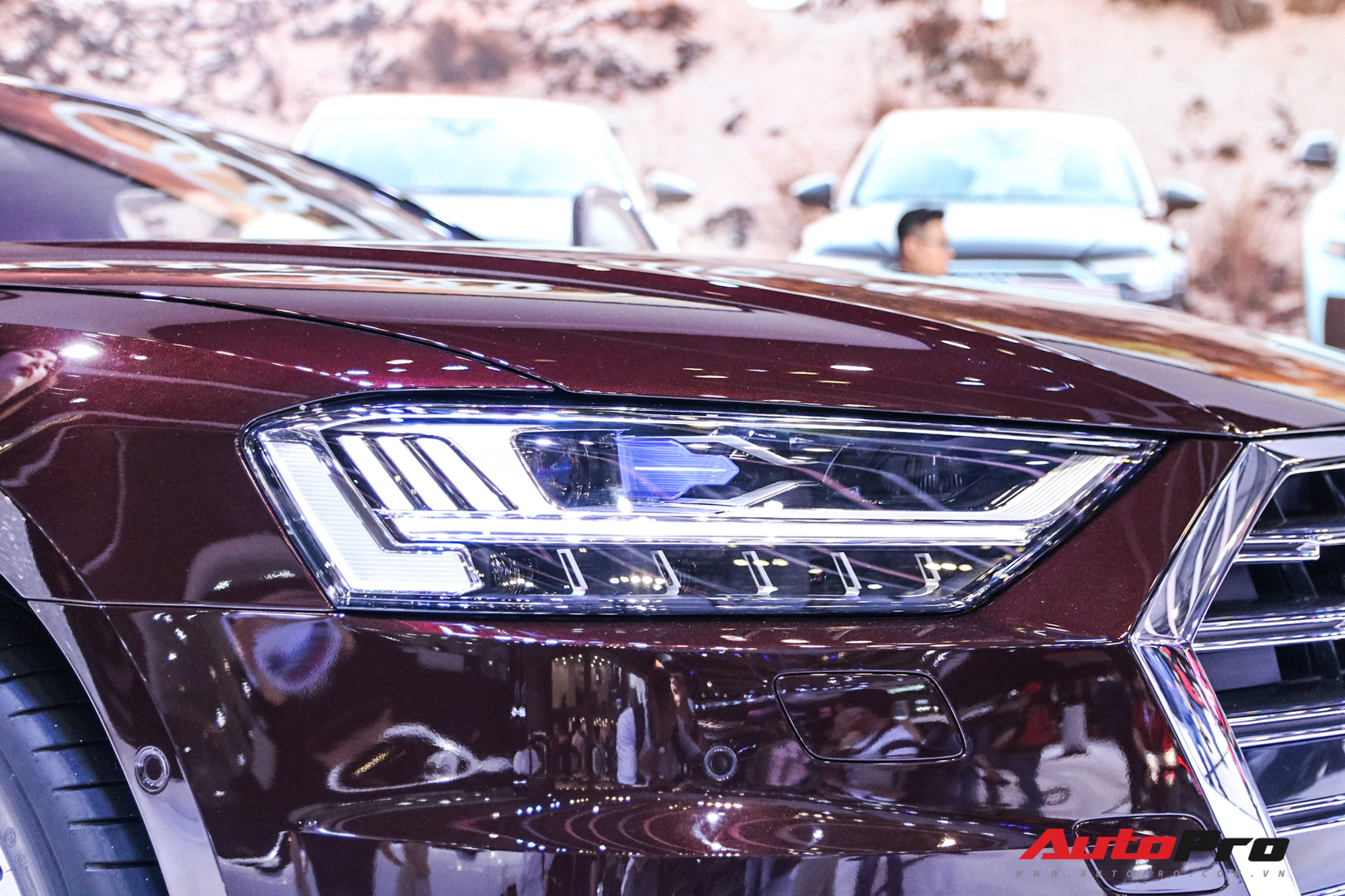 Chi tiết Audi A8L mới về Việt Nam - Quyết đấu BMW 7-Series và Mercedes-Benz S-Class - Ảnh 3. Chi tiết Audi A8L mới về Việt Nam - Quyết đấu BMW 7-Series và Mercedes-Benz S-Class - Ảnh 3.