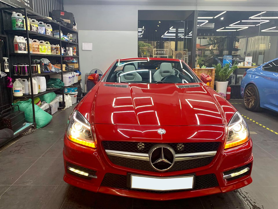 Mỗi năm chỉ chạy hơn 4.600 km, h&agrave;ng hiếm Mercedes-Benz SLK b&aacute;n rẻ bằng nửa gi&aacute; mua mới - Ảnh 1.